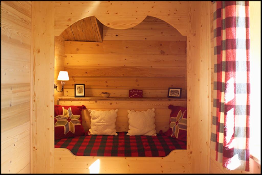 Hotel La Ferme Du Chozal, Chalet De Tradition Отлюс Экстерьер фото