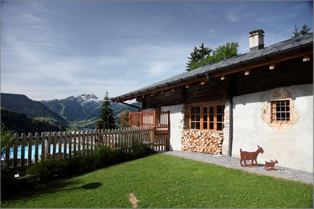 Hotel La Ferme Du Chozal, Chalet De Tradition Отлюс Экстерьер фото
